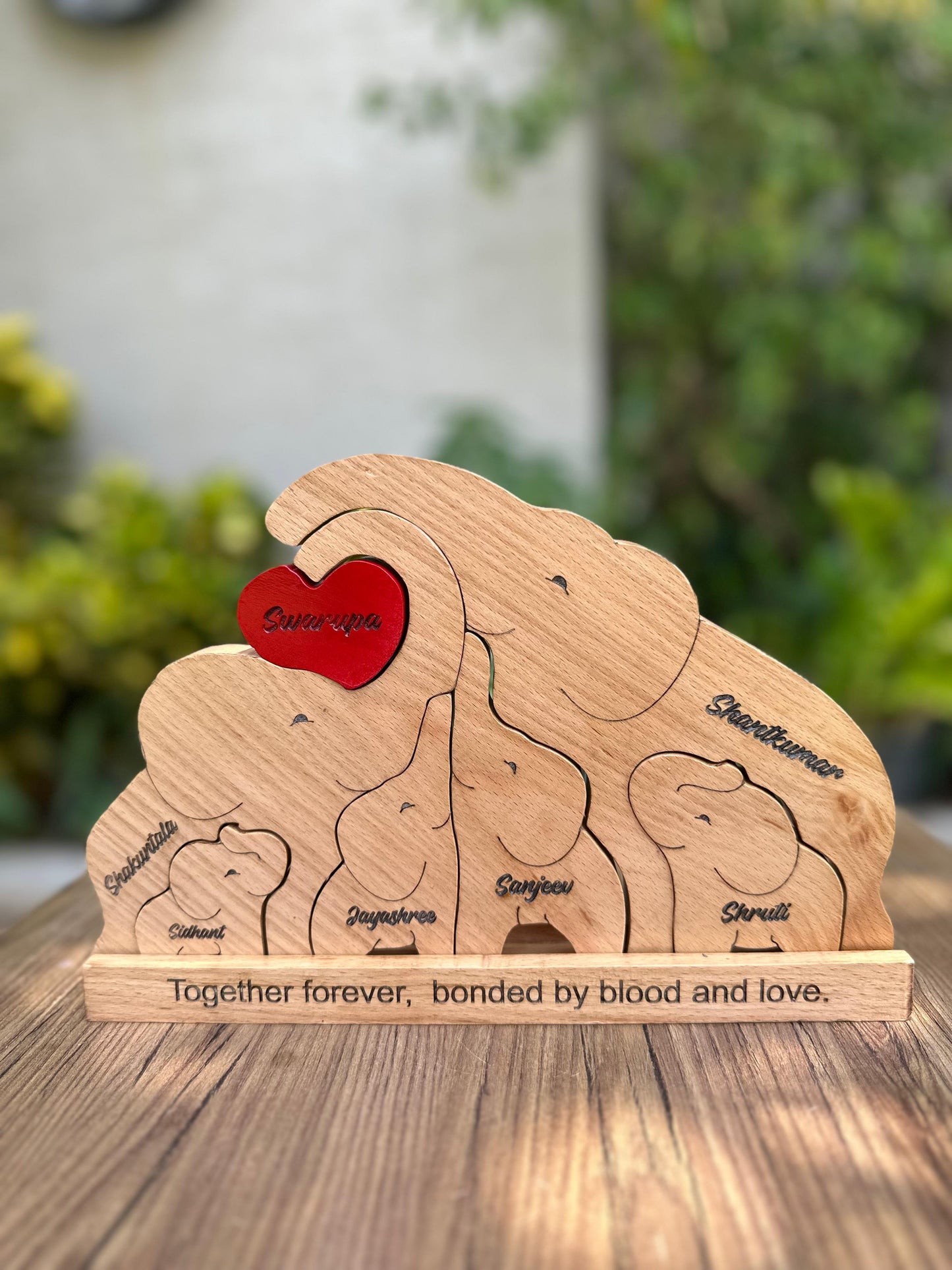 Wooden engraving elephant family of 6