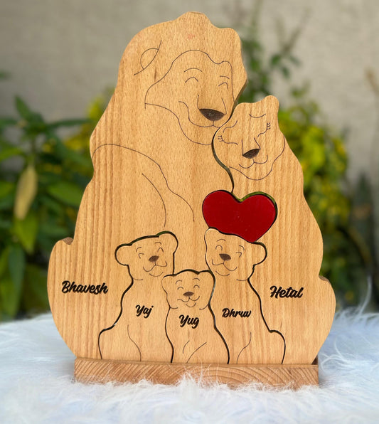 Wooden engraving lion Family of 5