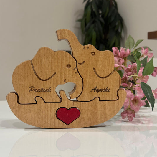 Wooden engraving elephant family of 2