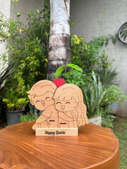 wooden engraving Human family of 2